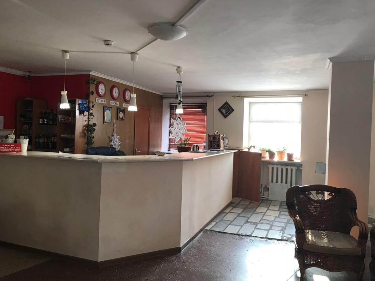 Turist Hotel Karaganda Bagian luar foto