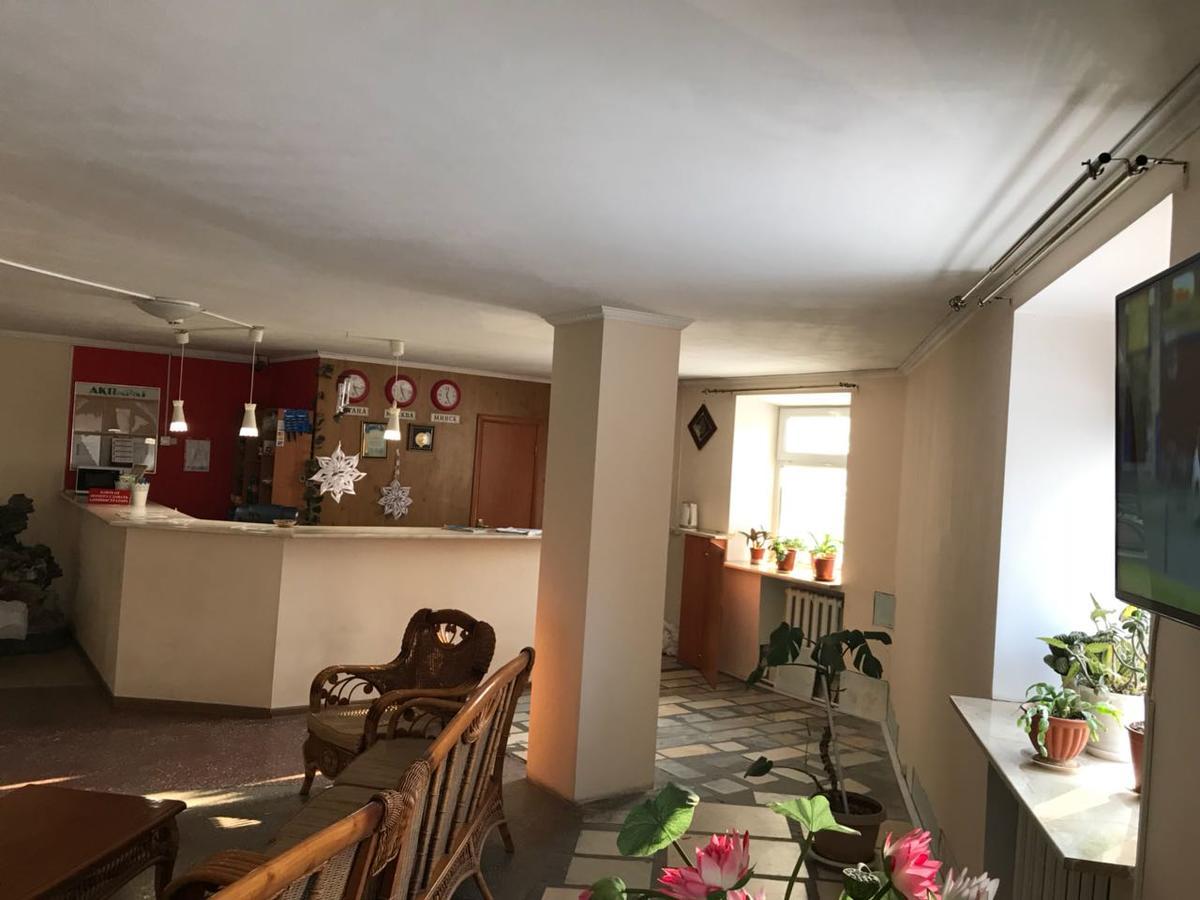 Turist Hotel Karaganda Bagian luar foto