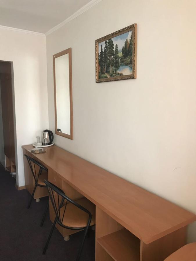 Turist Hotel Karaganda Bagian luar foto